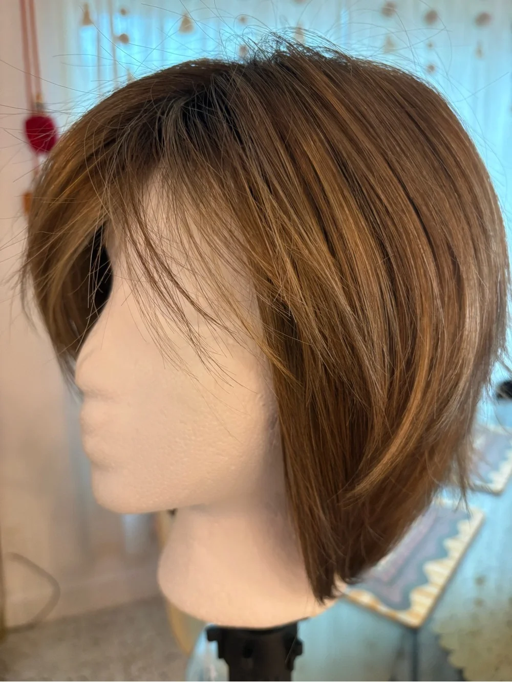 NORIKO REESE Brown with Highlights Layered NEW Synthetic Wig! Medium Length!